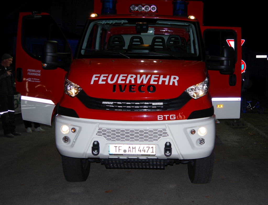 Empfang des neuen Gadsdorfer Feuerwehrautos
