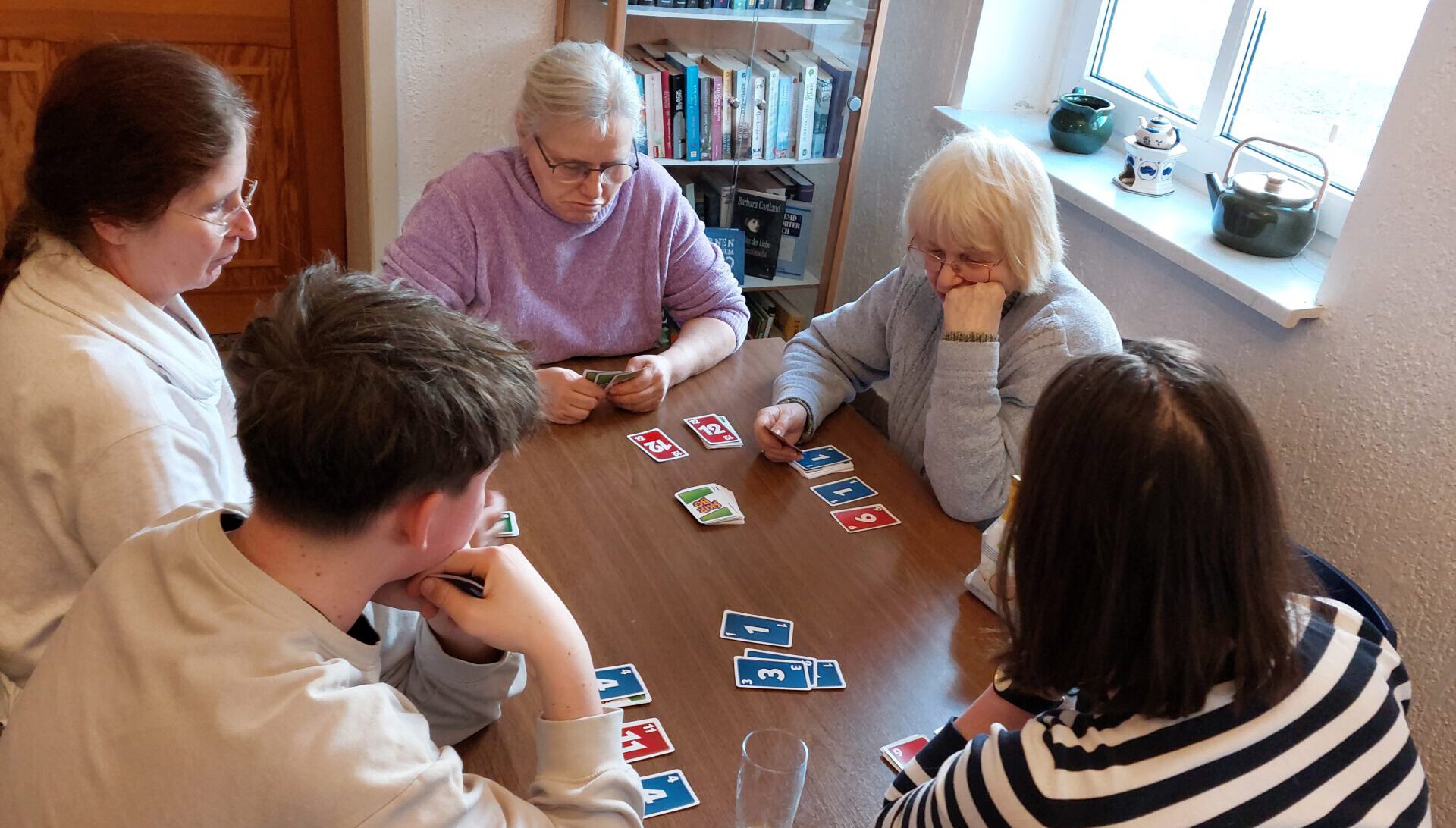 Die Spiele haben begonnen – lachen – zocken – bluffen